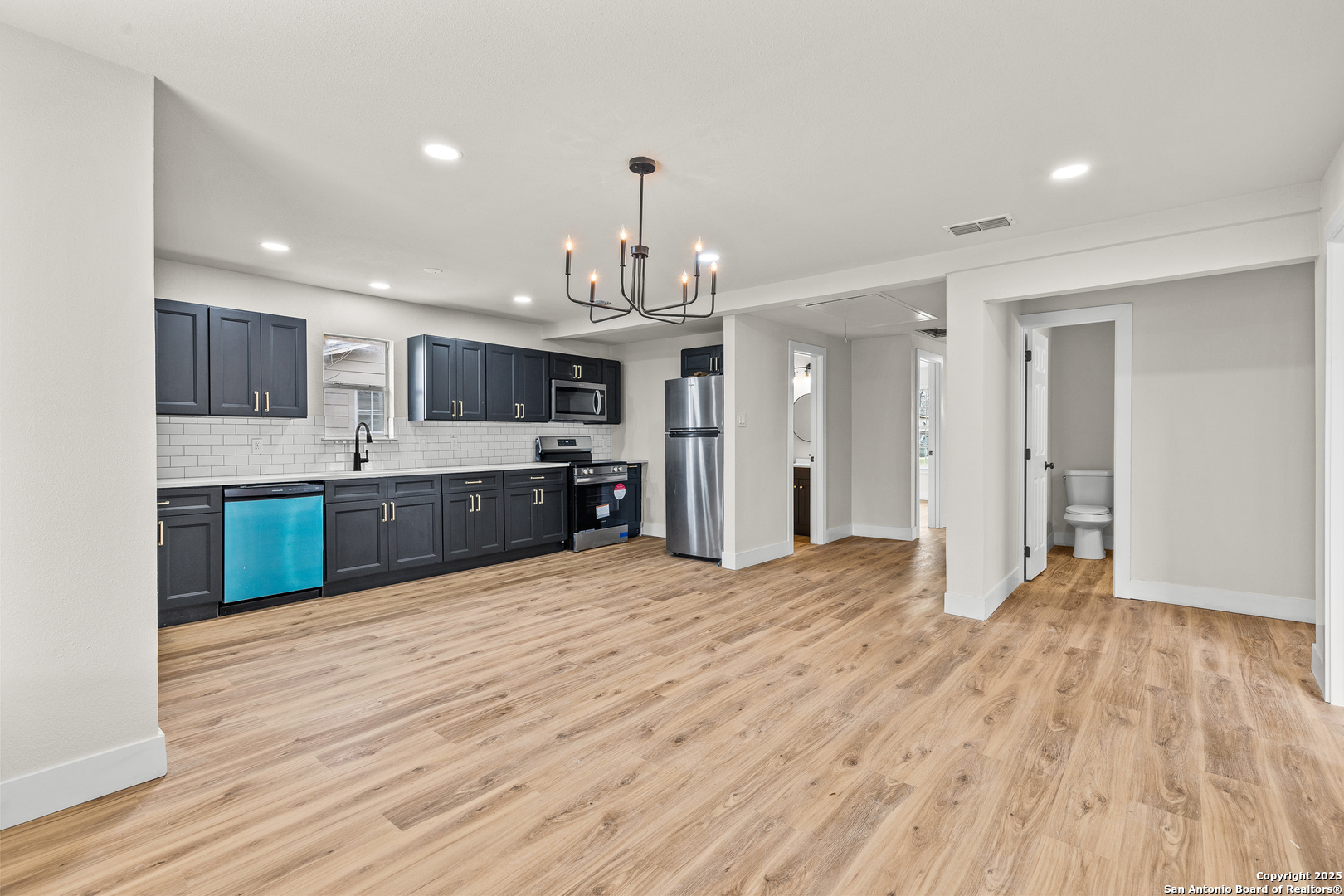 2018 E Drexel Avenue San Antonio TX 78210