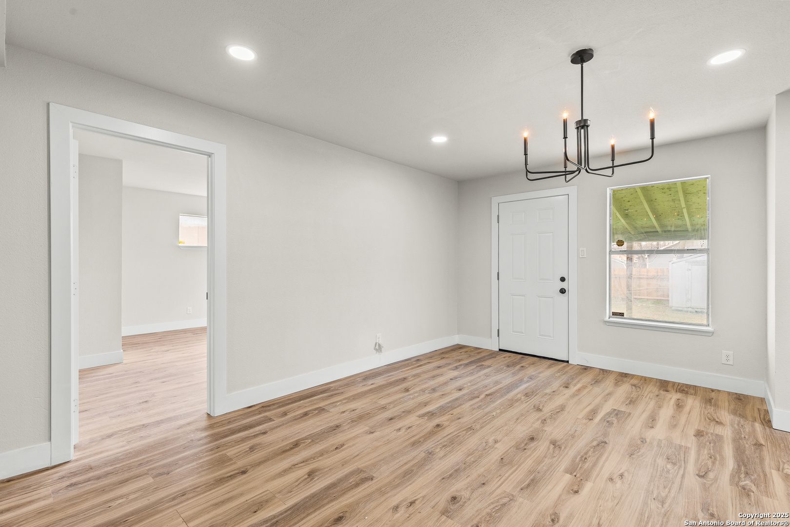 2018 E Drexel Avenue San Antonio TX 78210
