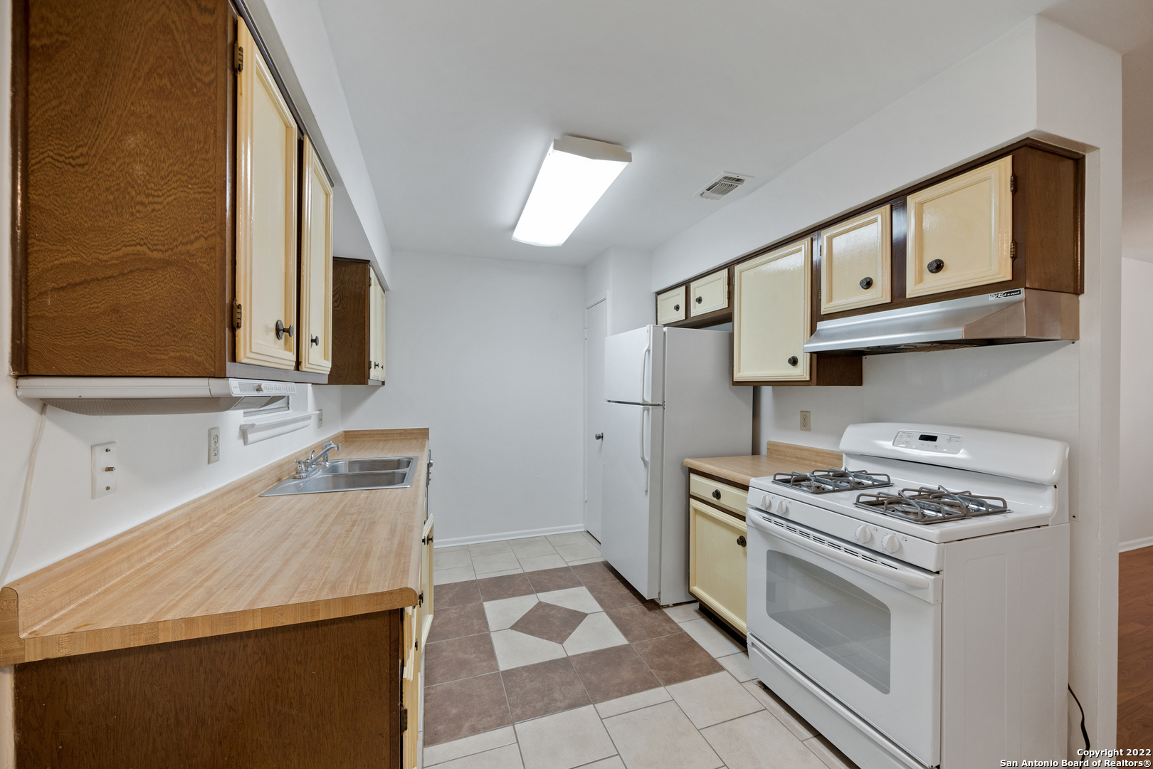 9438 Valley Dale Street San Antonio TX 78250