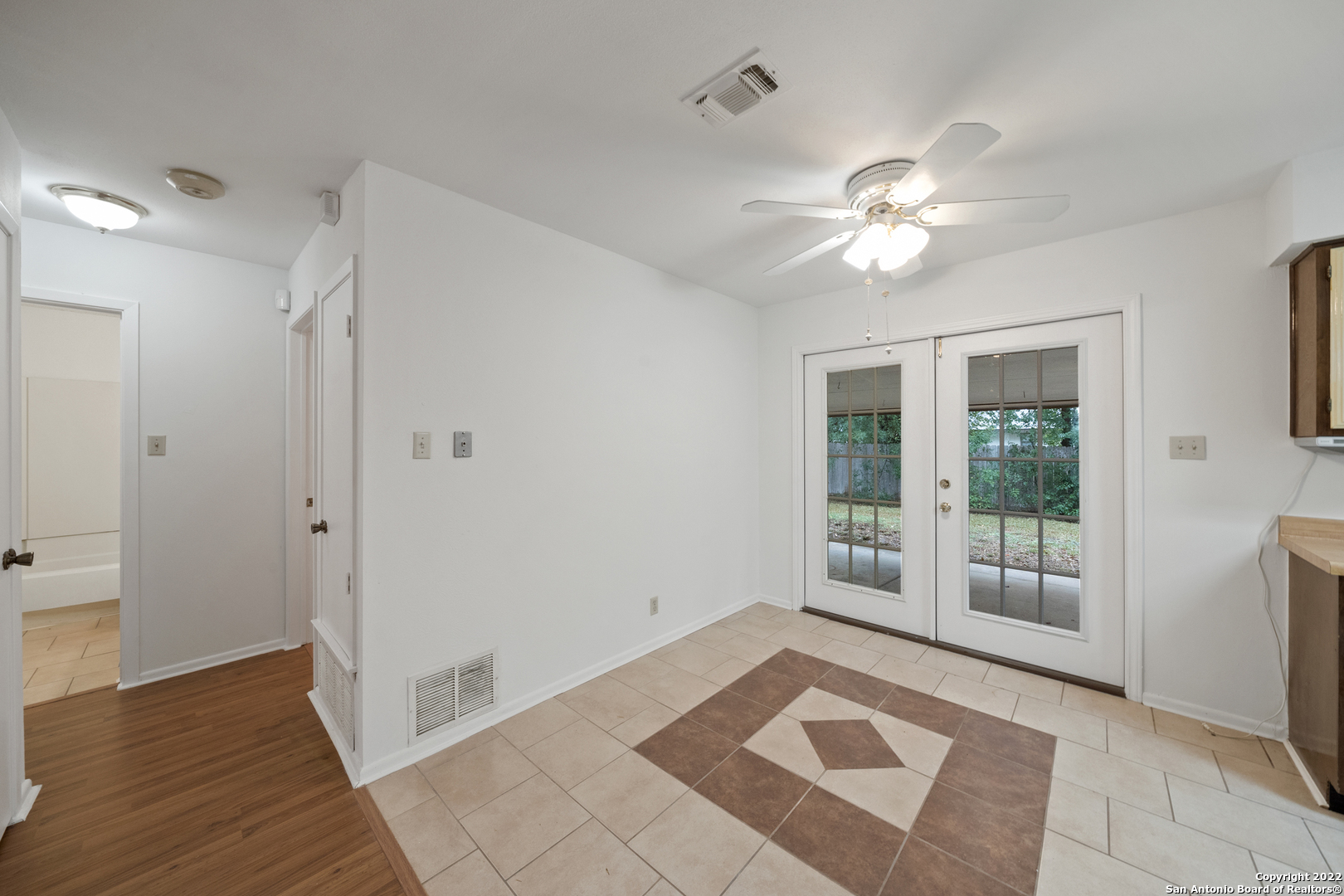 9438 Valley Dale Street San Antonio TX 78250