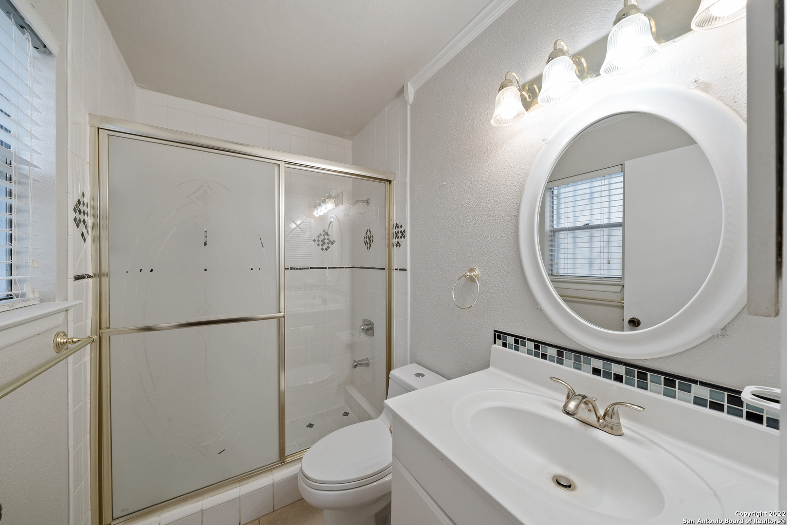 9438 Valley Dale Street San Antonio TX 78250