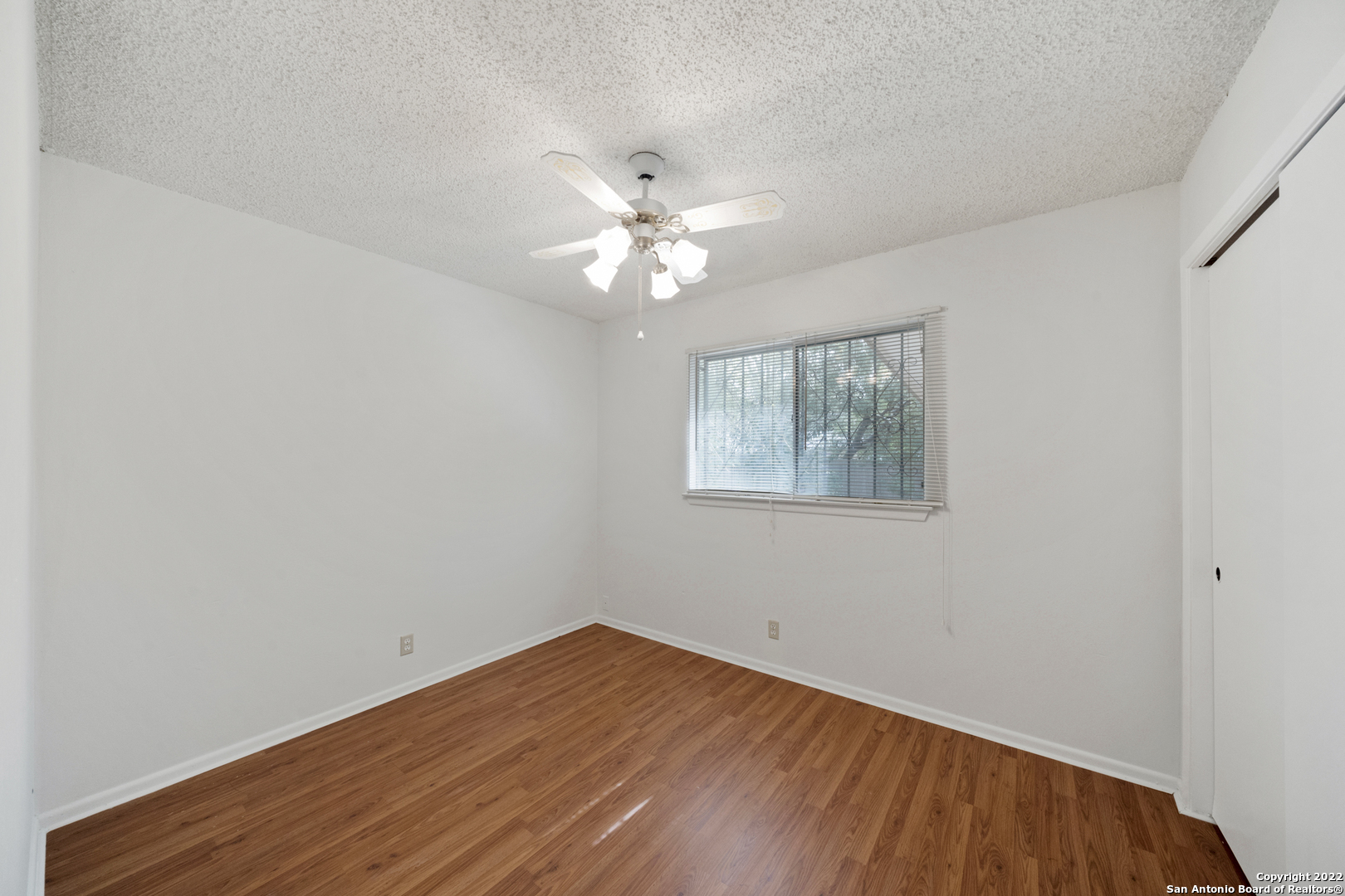 9438 Valley Dale Street San Antonio TX 78250