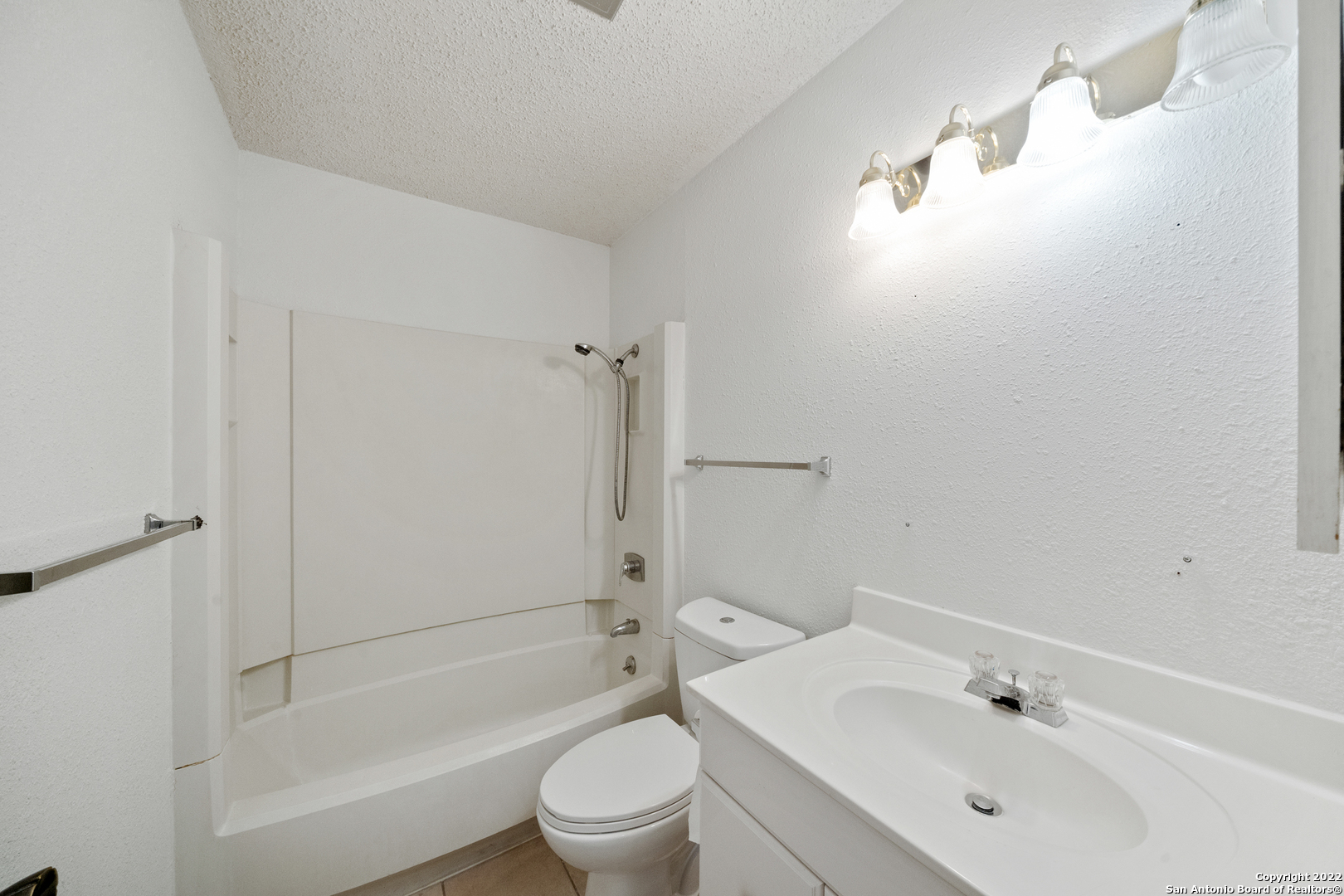9438 Valley Dale Street San Antonio TX 78250