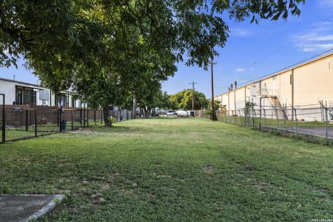 3363 E Commerce Street San Antonio TX 78220