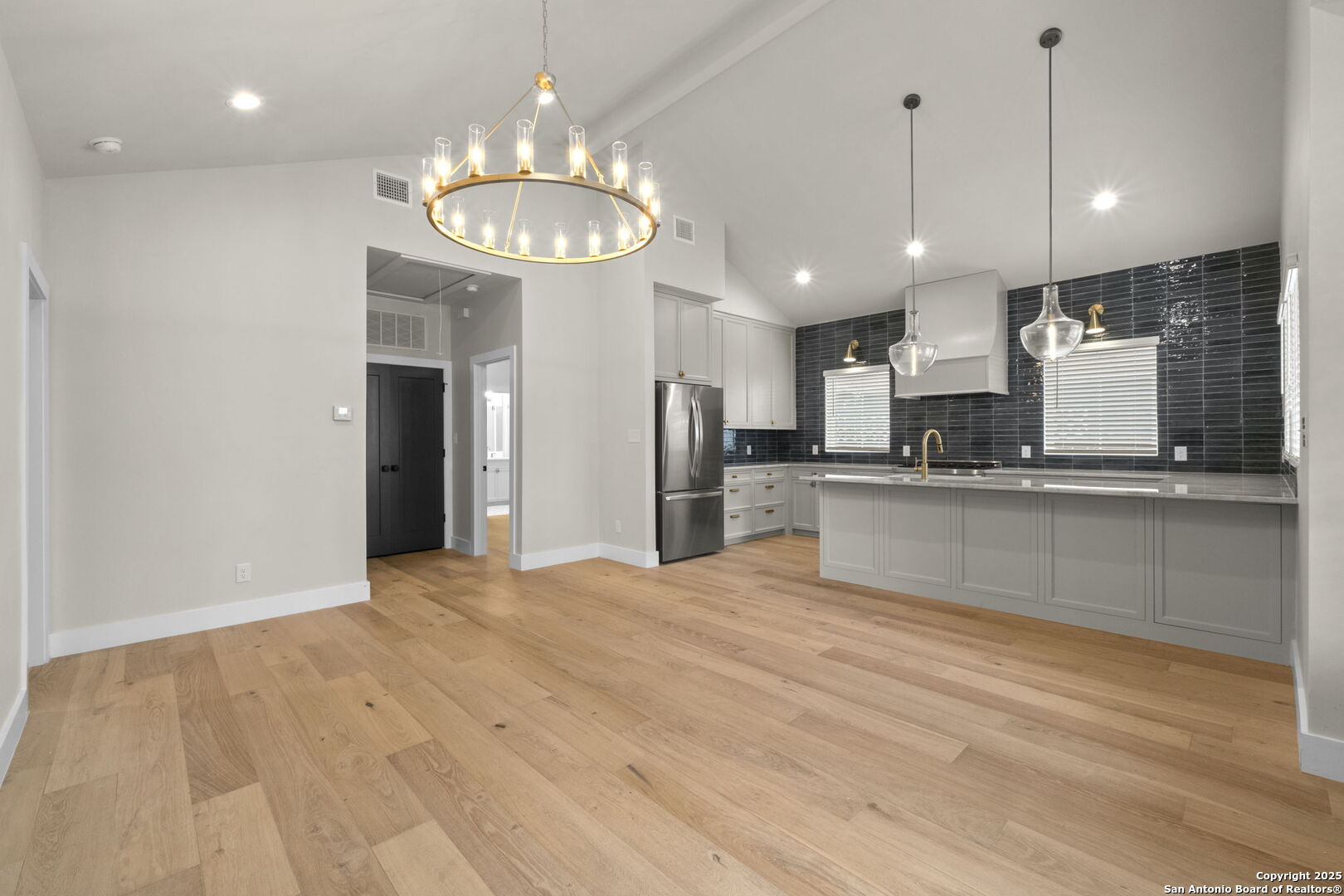 210 Simon San Antonio TX 78204