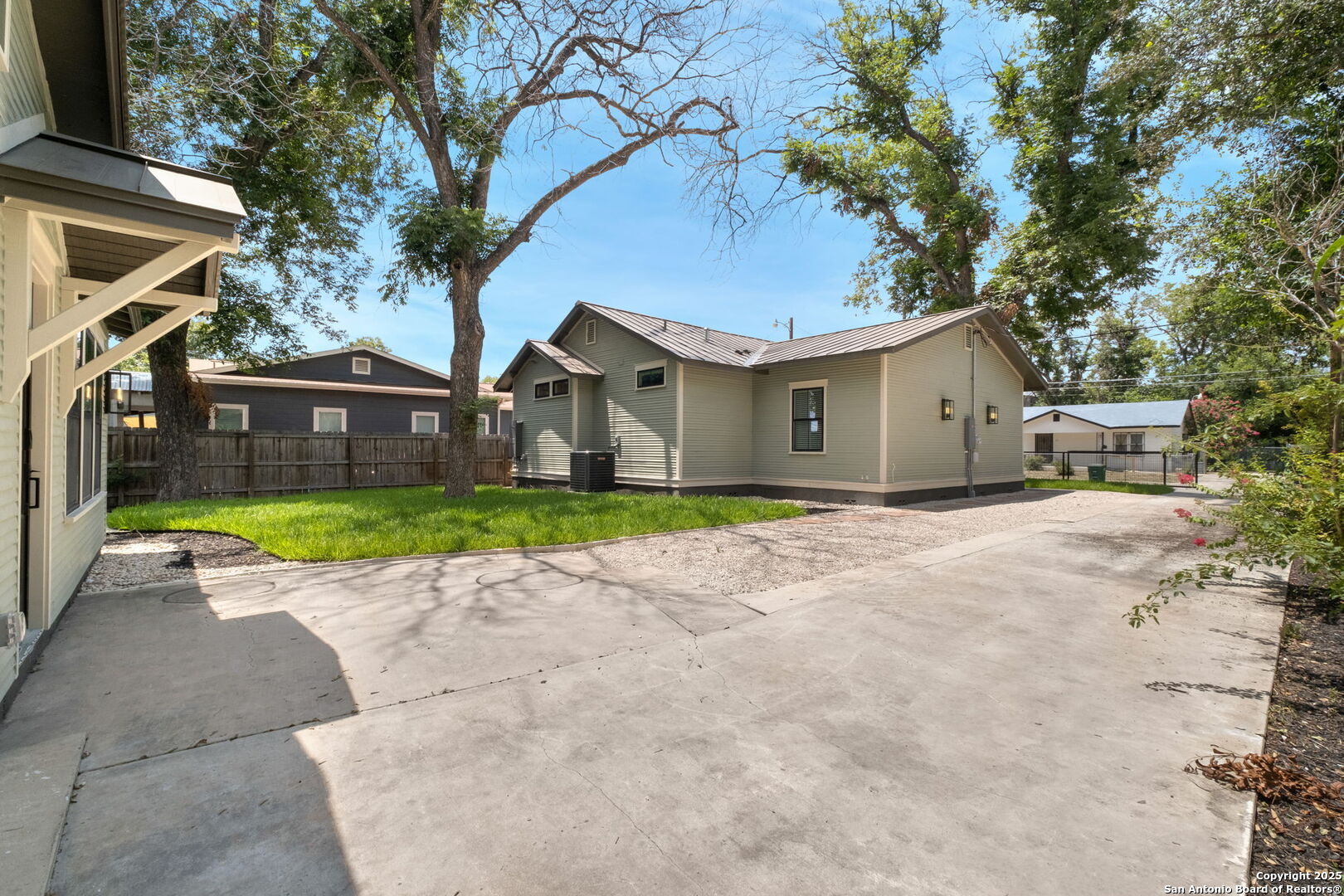 210 Simon San Antonio TX 78204