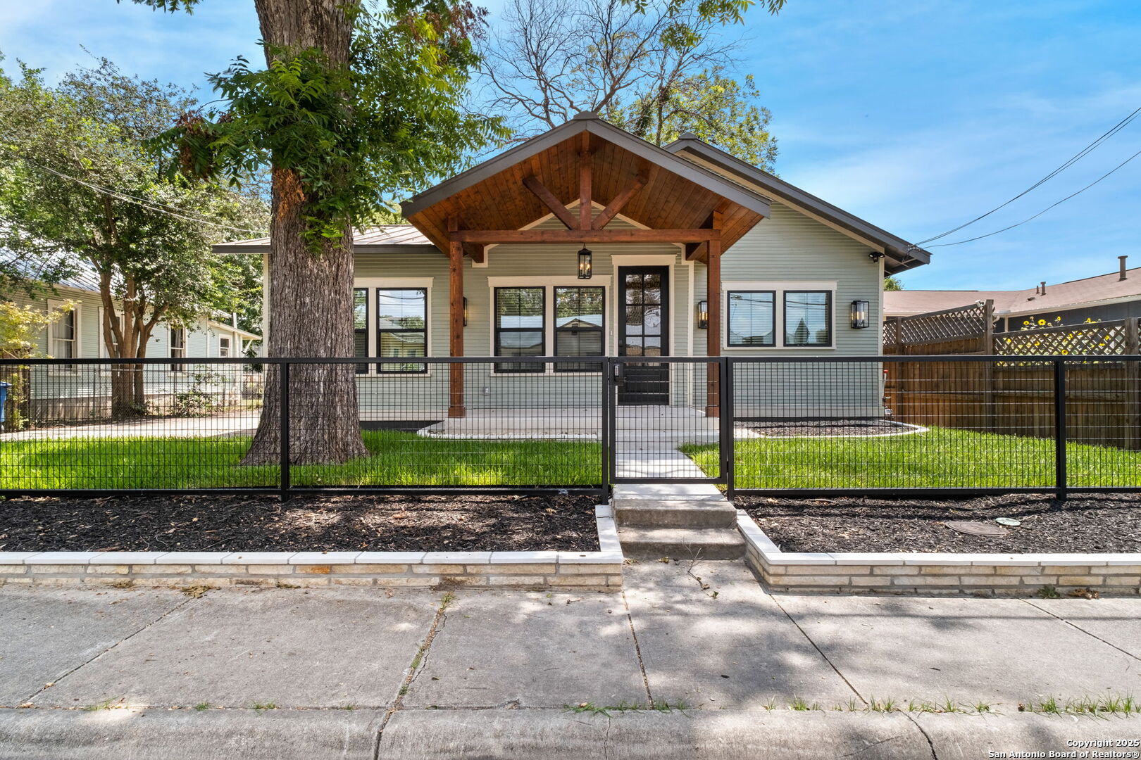 210 Simon San Antonio TX 78204