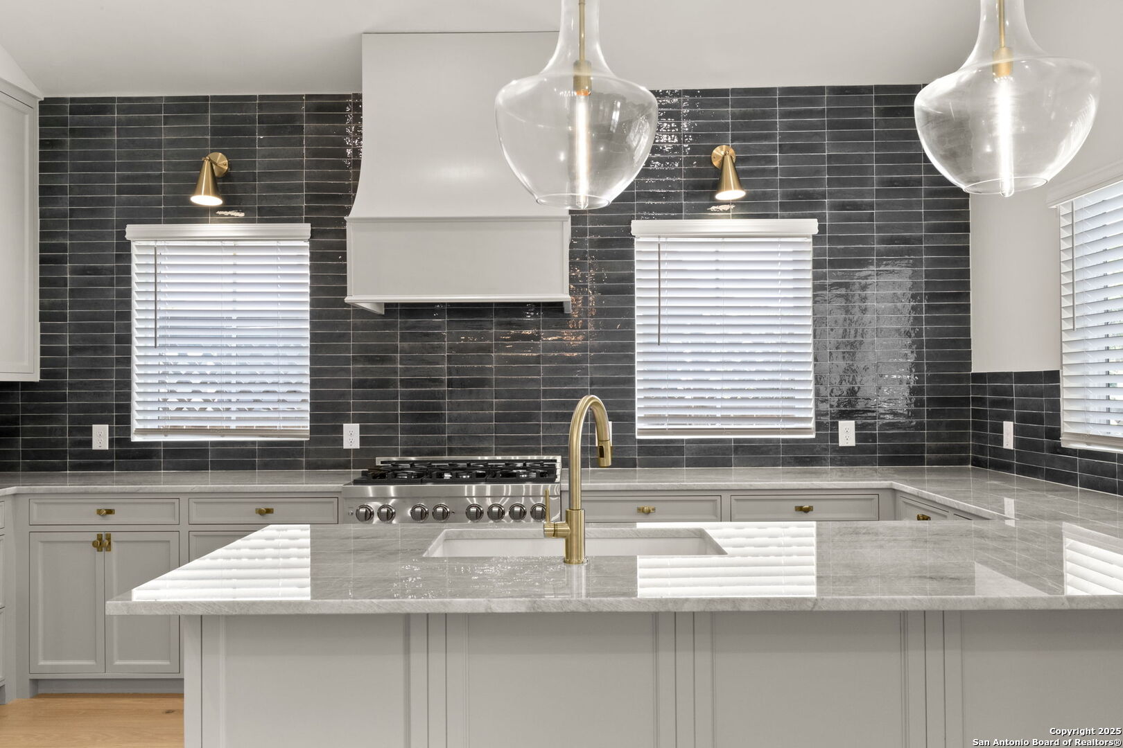 210 Simon San Antonio TX 78204