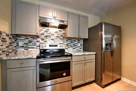 3402 Ridge Ash San Antonio TX 78247