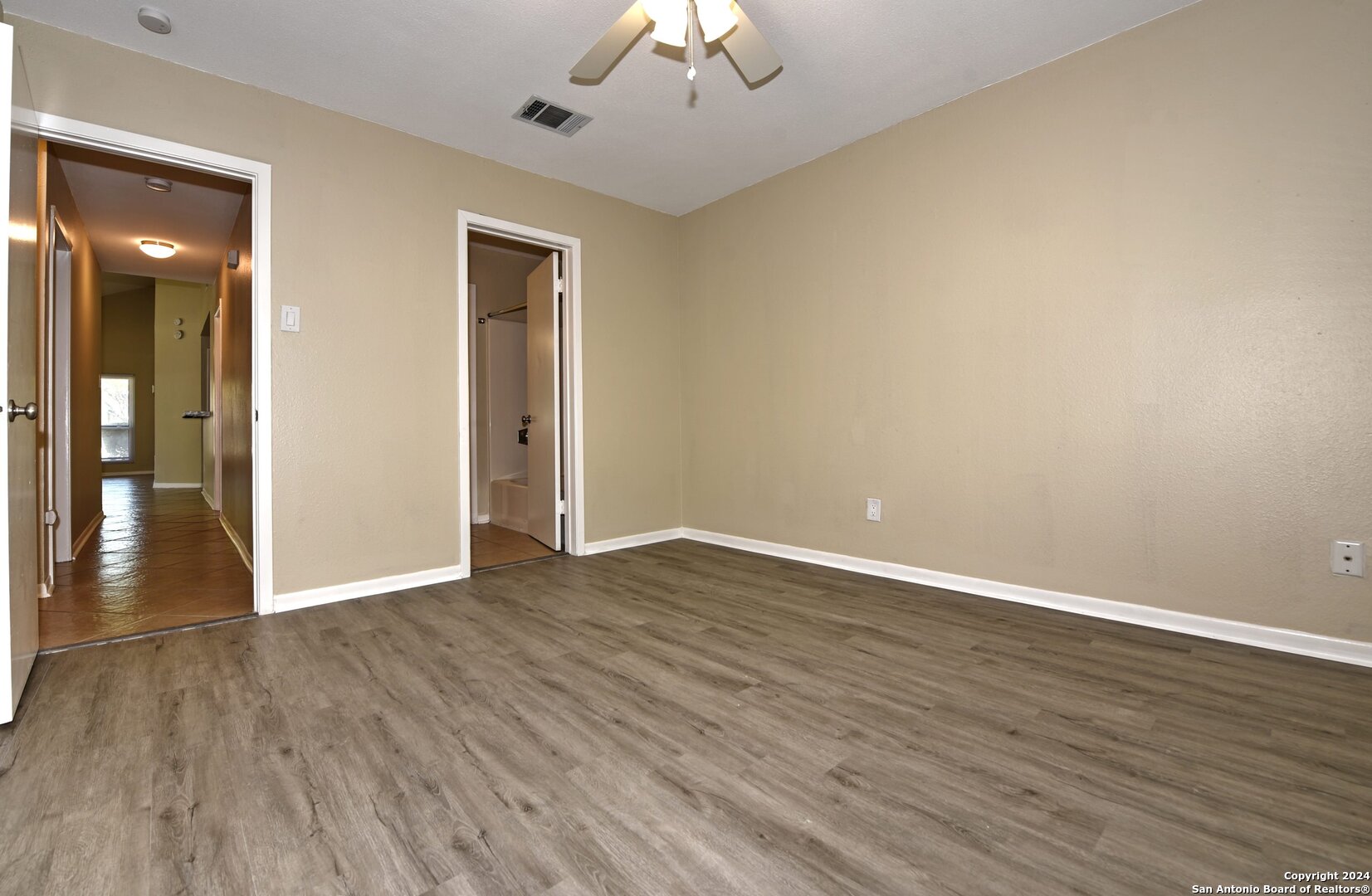 3402 Ridge Ash San Antonio TX 78247