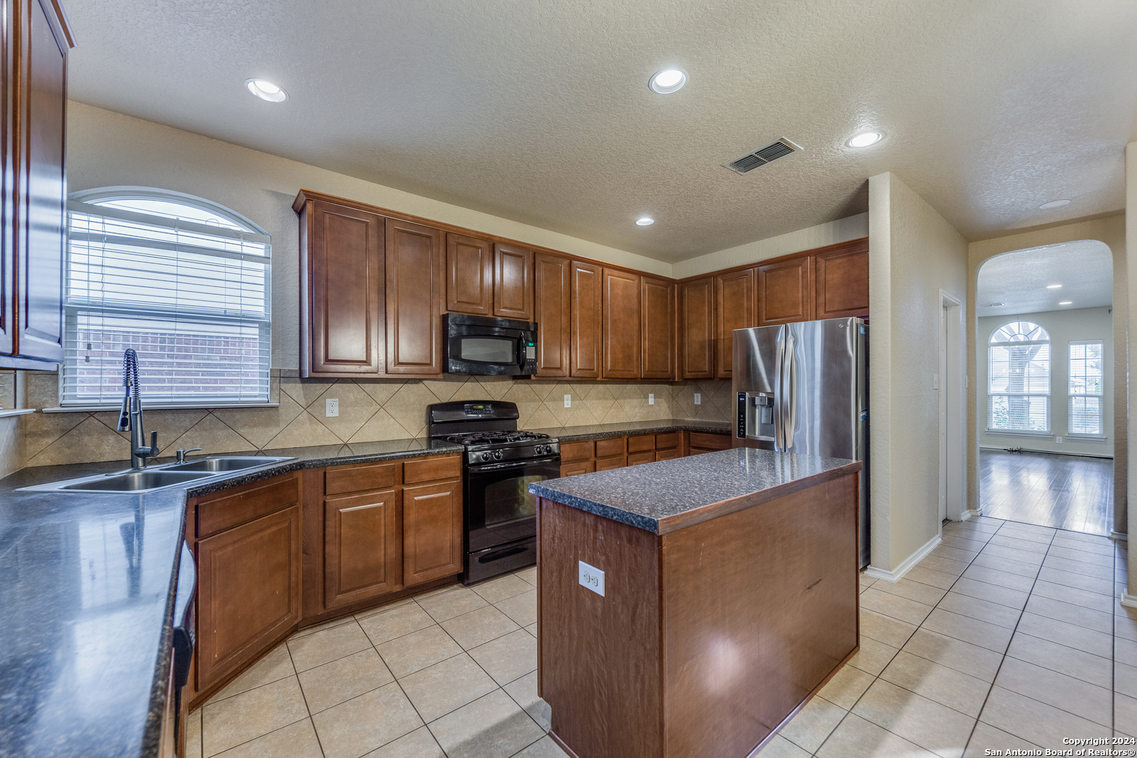 5723 White Oak Cove San Antonio TX 78253