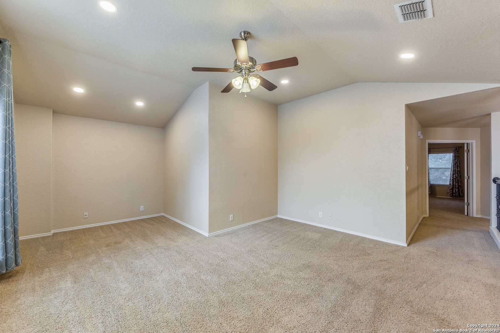 5723 White Oak Cove San Antonio TX 78253