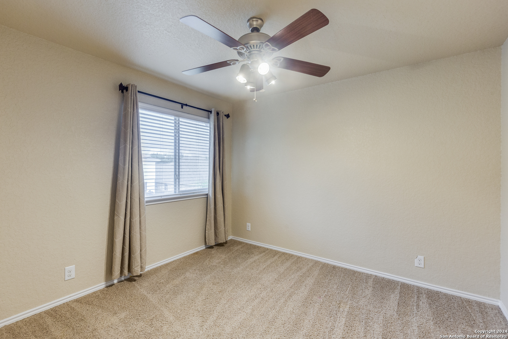 5723 White Oak Cove San Antonio TX 78253