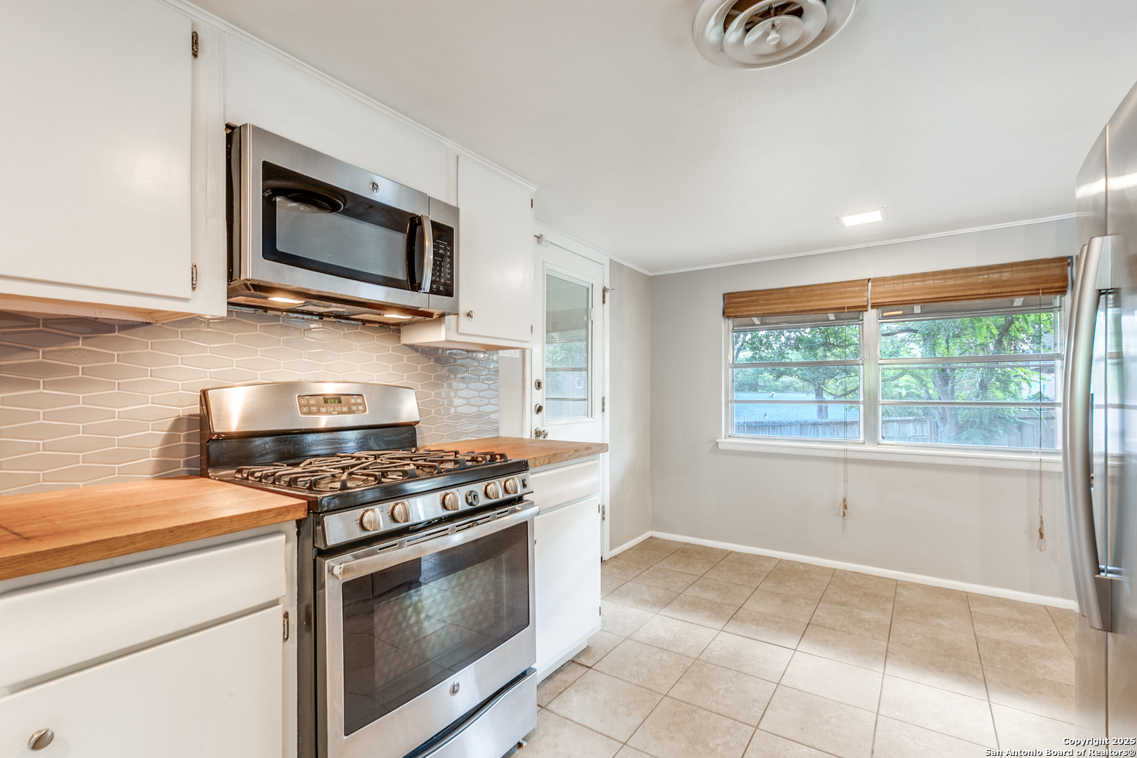 7426 Robin Rest Drive San Antonio TX 78209