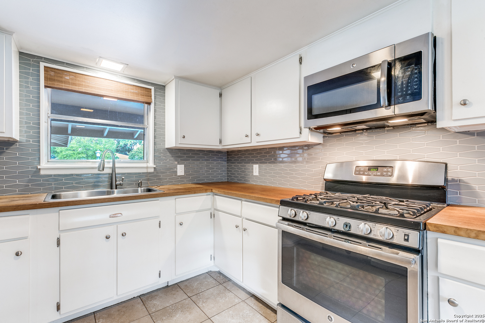 7426 Robin Rest Drive San Antonio TX 78209