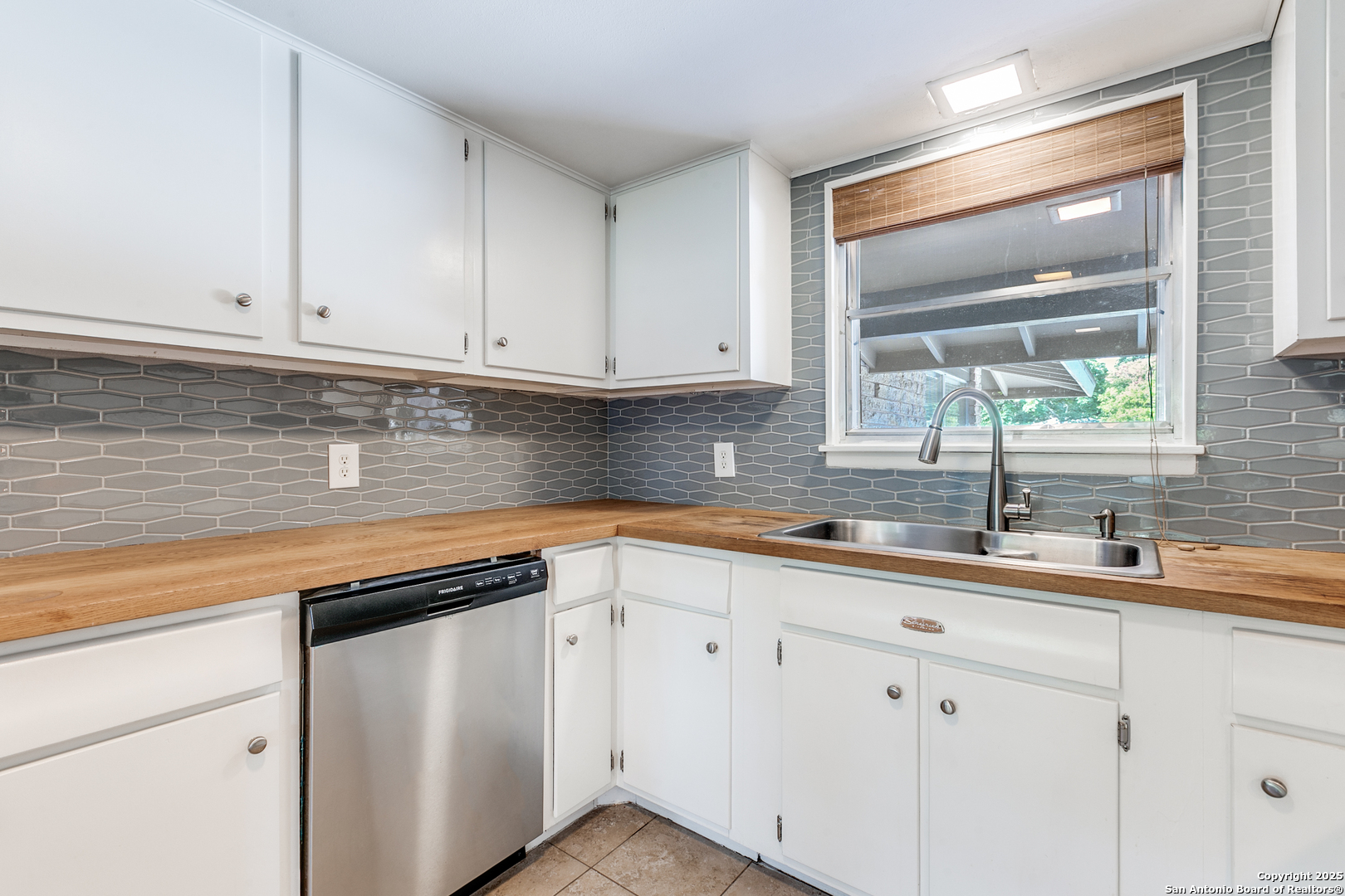 7426 Robin Rest Drive San Antonio TX 78209