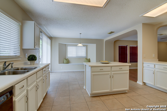 9203 Chinon San Antonio TX 78250