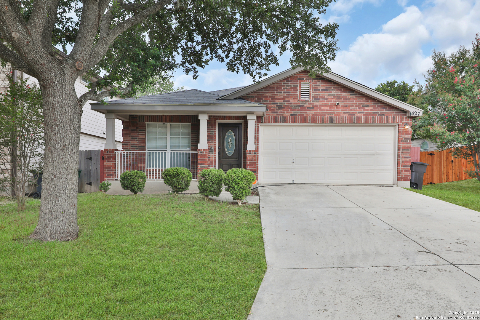 1427 Diamond Bluff San Antonio TX 78251