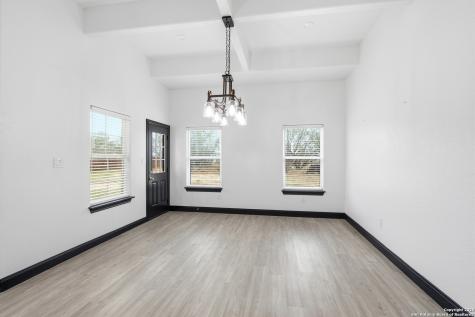 128 Hidden Ranch Court Floresville TX 78114