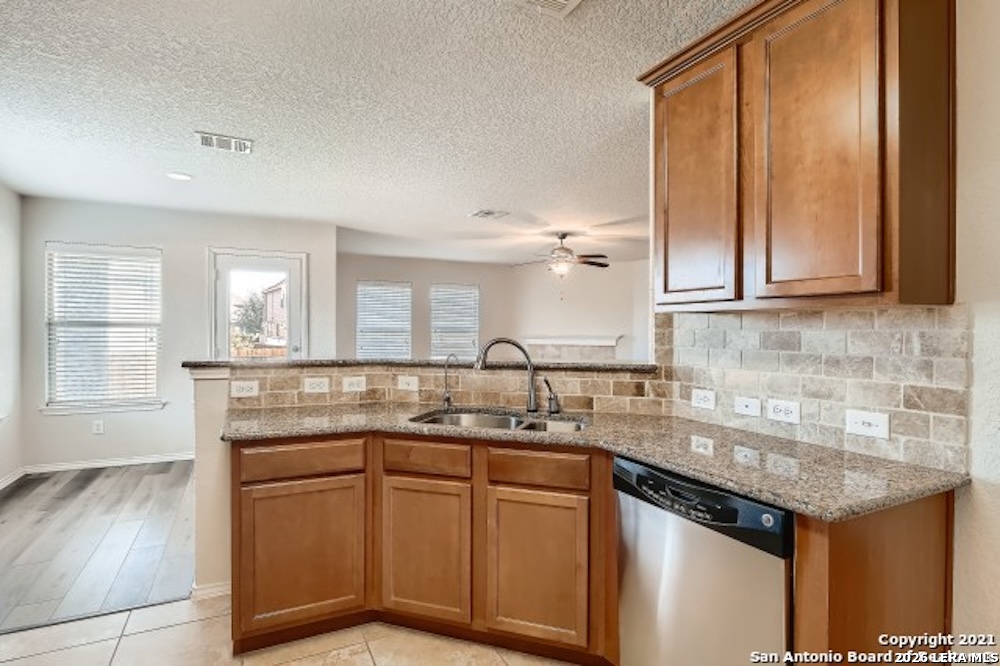 366 Maple Way New Braunfels TX 78132