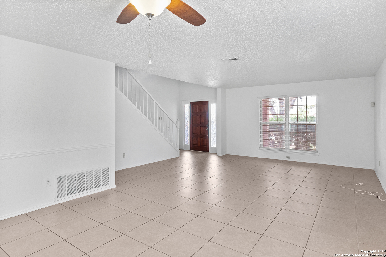 25002 Silverstone San Antonio TX 78258