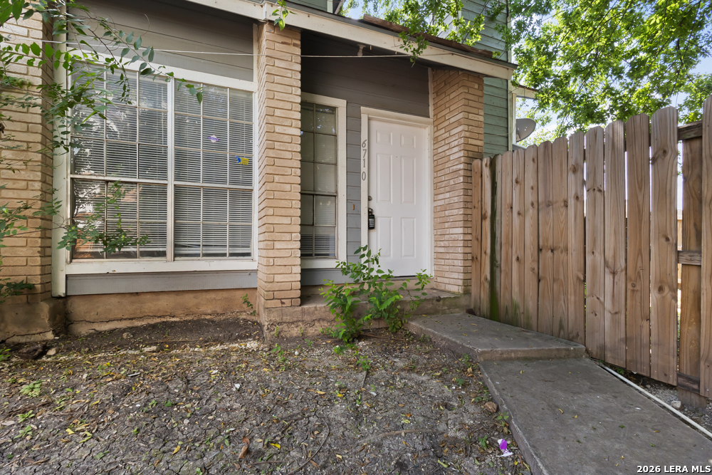 6710 Windsor Hollow San Antonio TX 78239