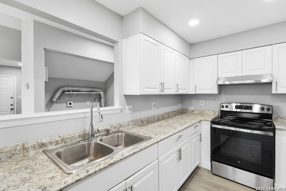 6710 Windsor Hollow San Antonio TX 78239
