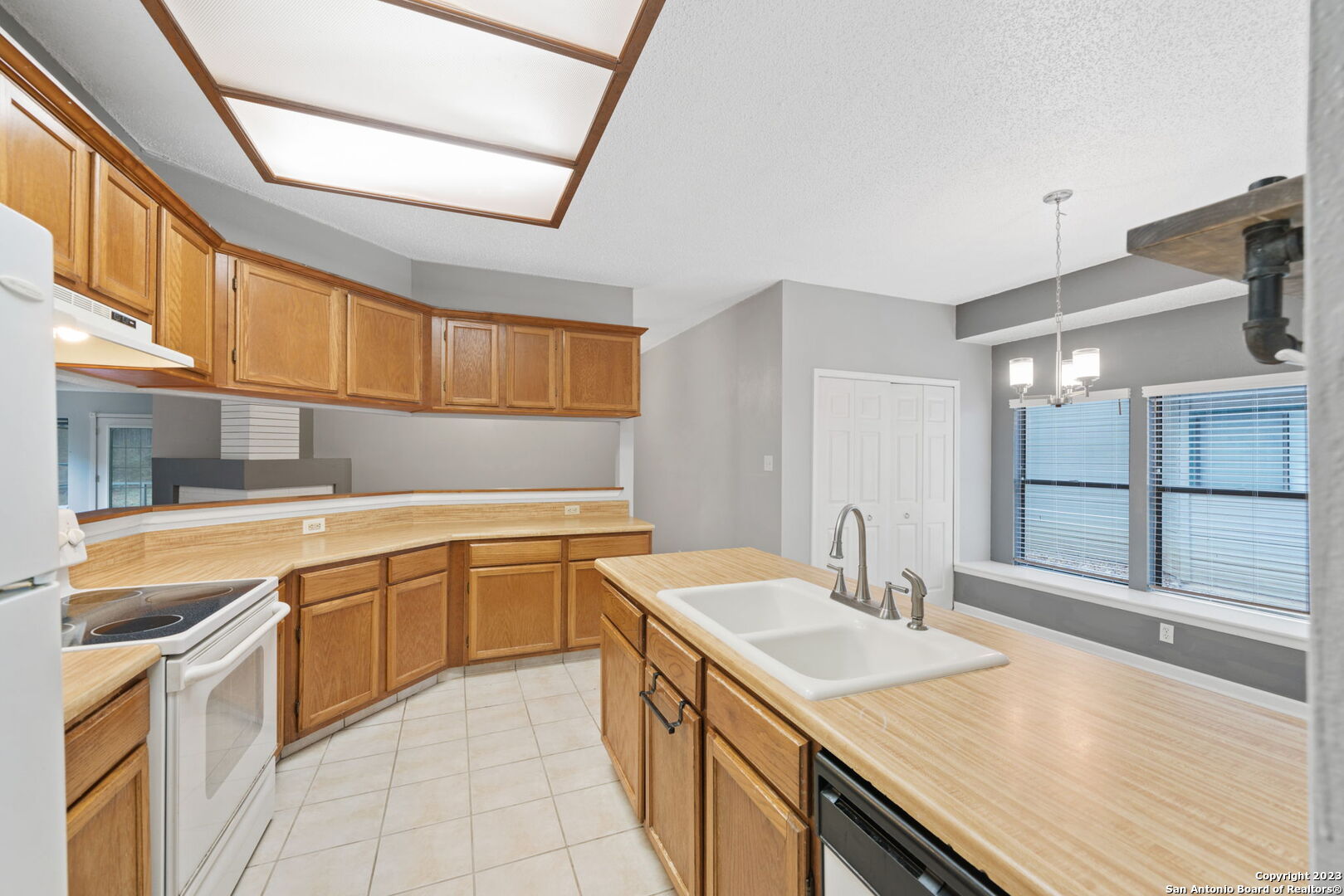 14911 Enchanted Castle San Antonio TX 78247