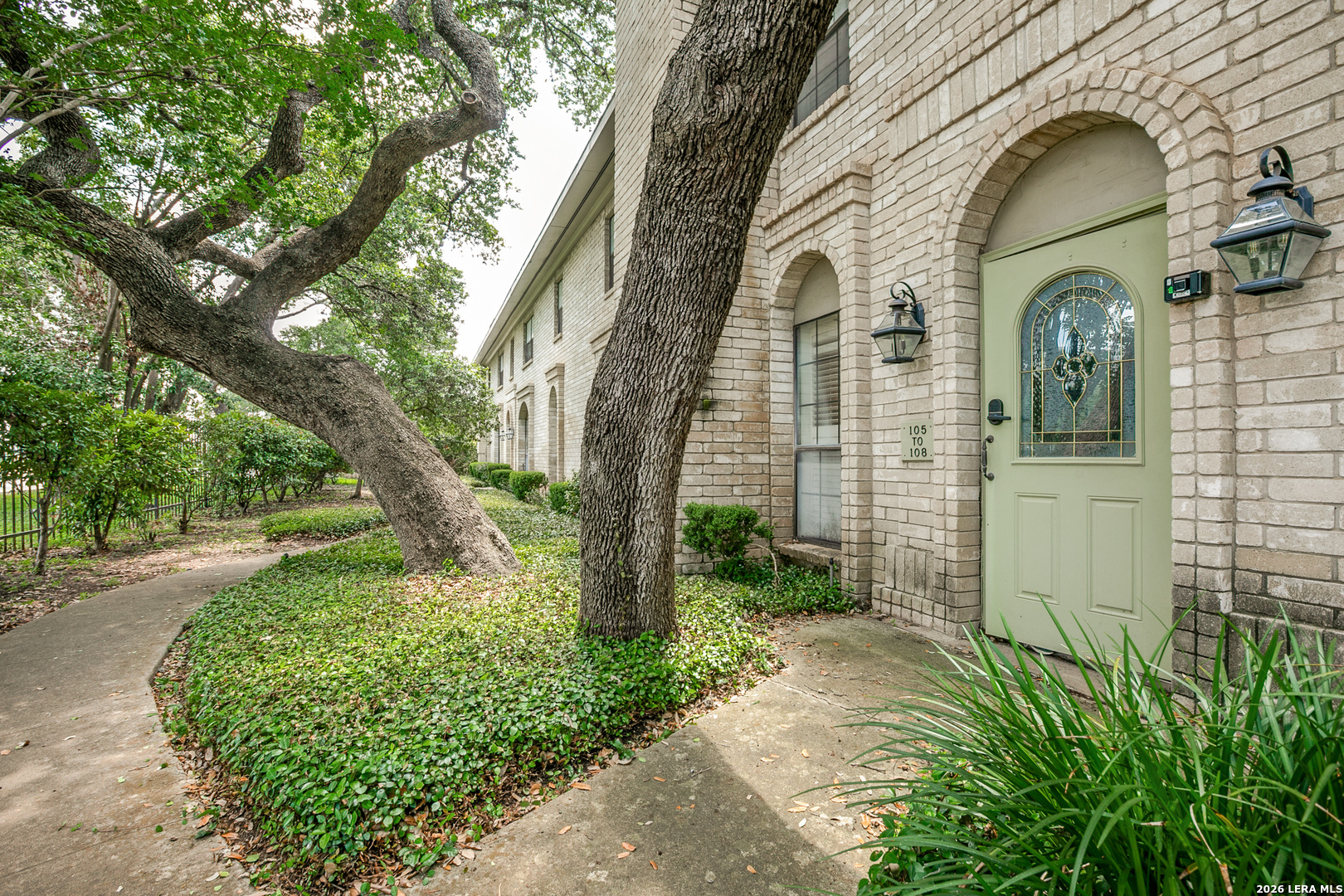 8415 Fredericksburg San Antonio TX 78229