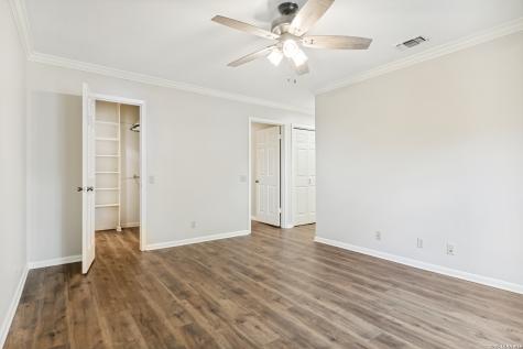 8415 Fredericksburg San Antonio TX 78229