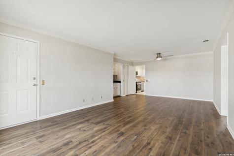 8415 Fredericksburg San Antonio TX 78229