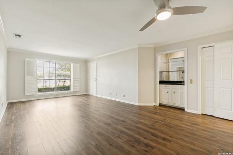 8415 Fredericksburg San Antonio TX 78229