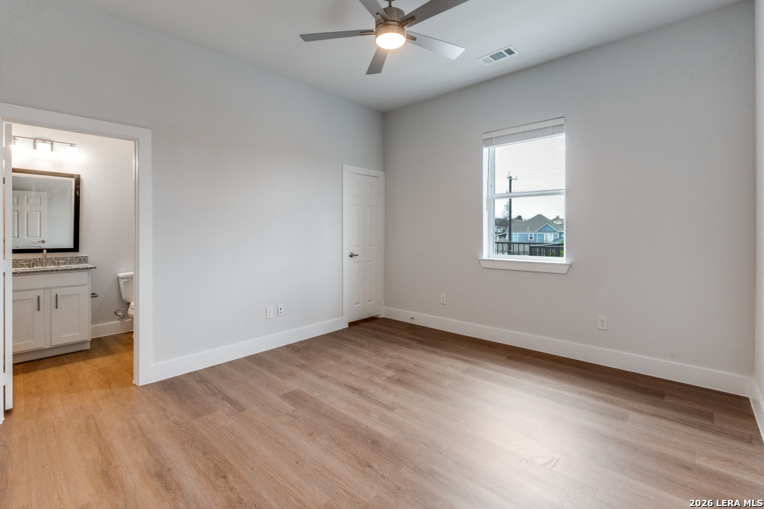 330 E Carson San Antonio TX 78208