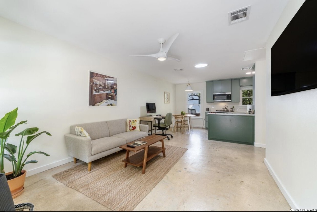 239 Brahan San Antonio TX 78215