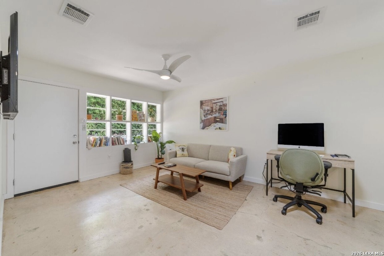 239 Brahan San Antonio TX 78215