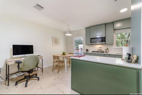 239 Brahan San Antonio TX 78215