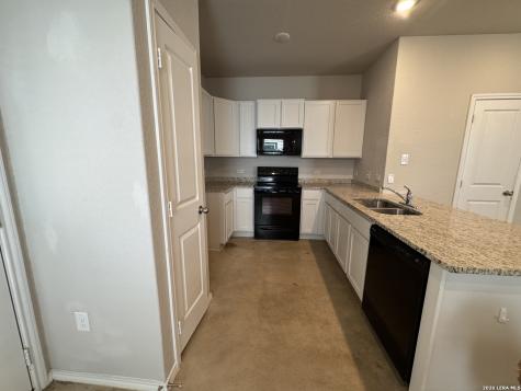 9926 Hazy Bend San Antonio TX 78233