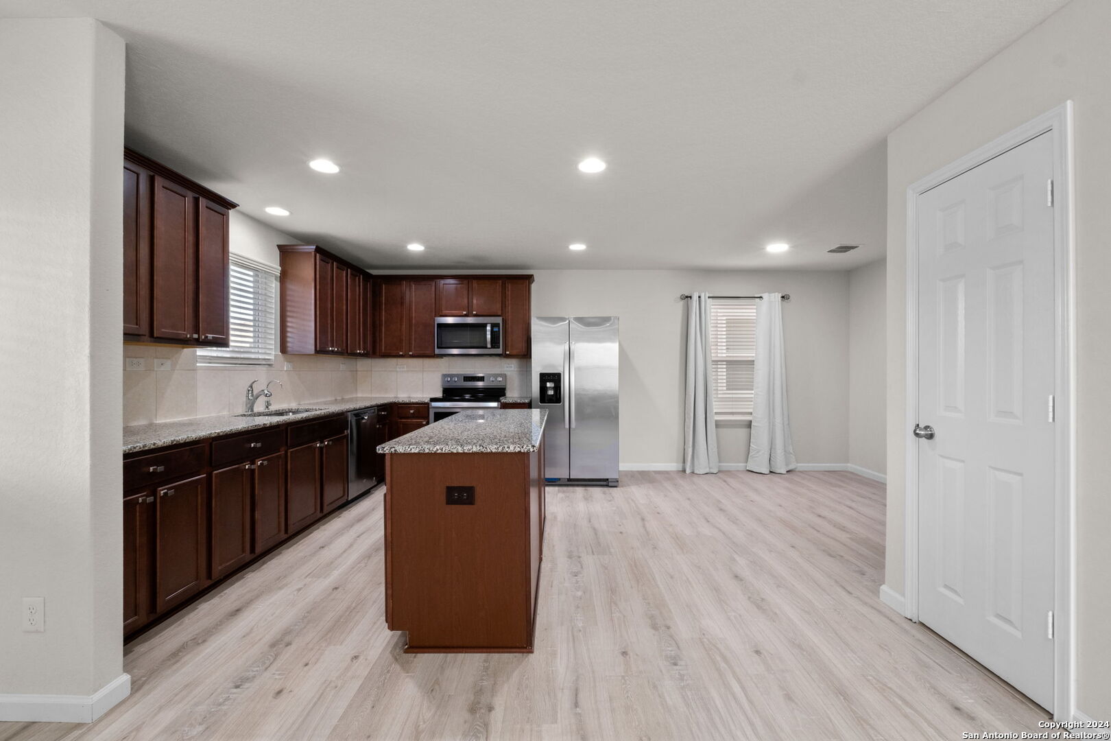 12041 Silver Light San Antonio TX 78254