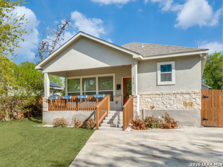 1019 W Rosewood San Antonio TX 78201