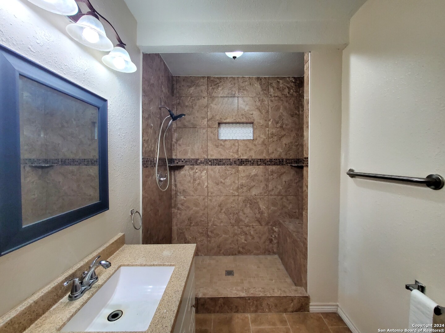 933 Lamar Street San Antonio TX 78202