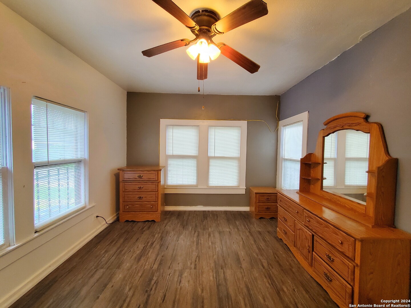 933 Lamar Street San Antonio TX 78202