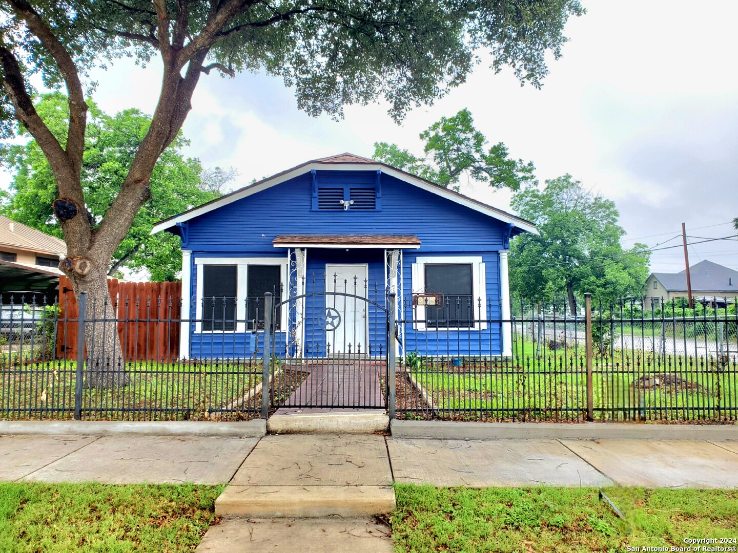 933 Lamar Street San Antonio TX 78202