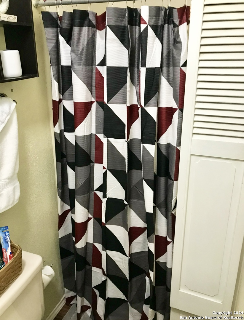 2005 Santa Anna San Antonio TX 78201