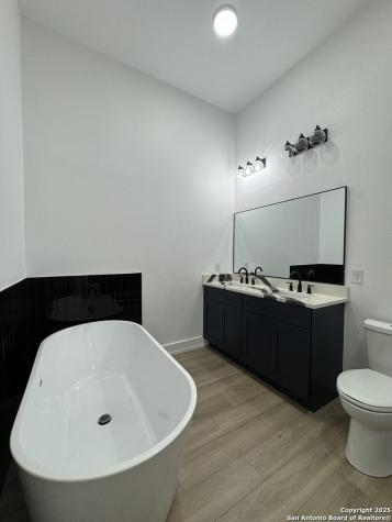 105 Forrest San Antonio TX 78204