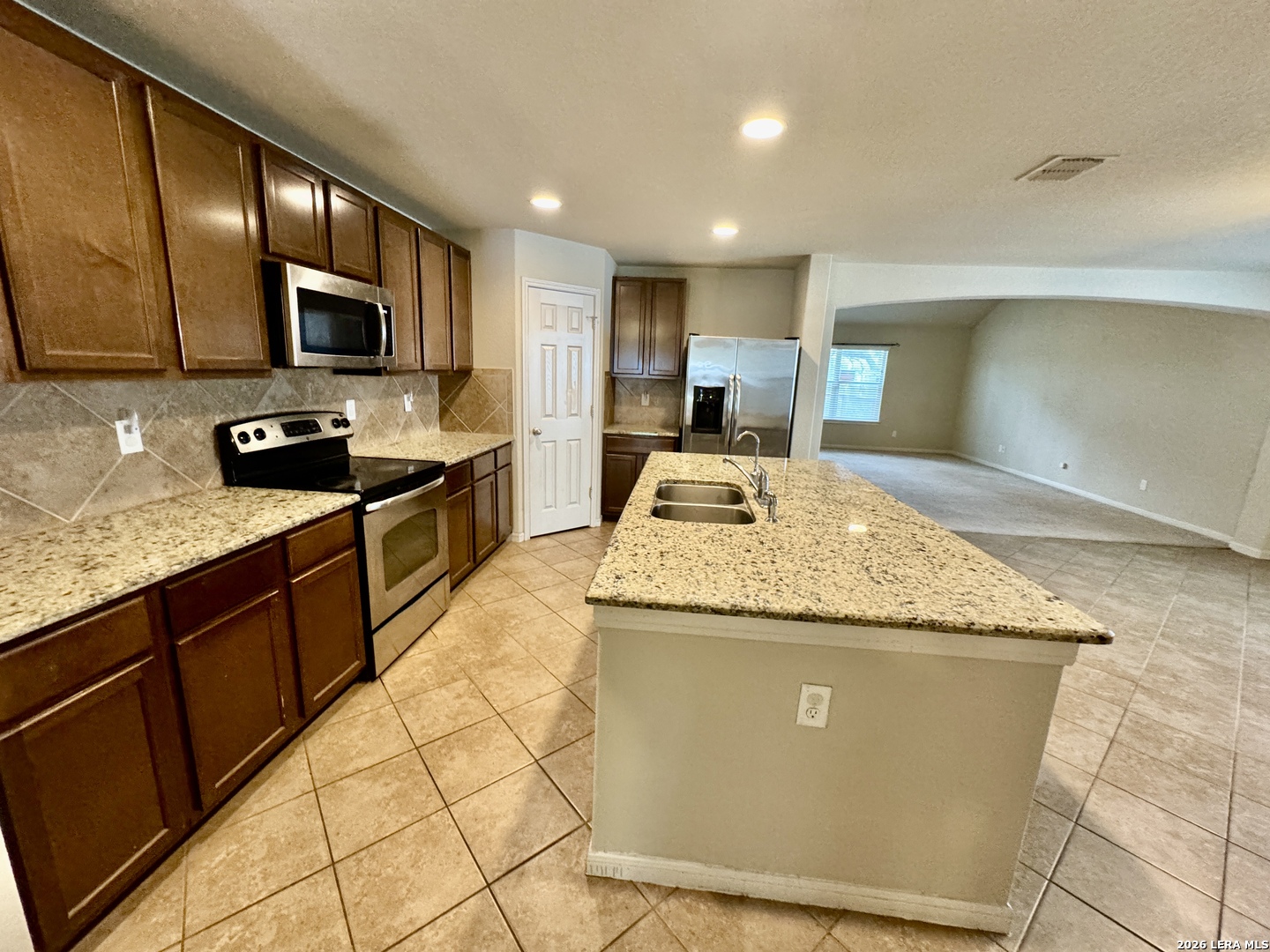 1450 Dancing Wolf San Antonio TX 78245