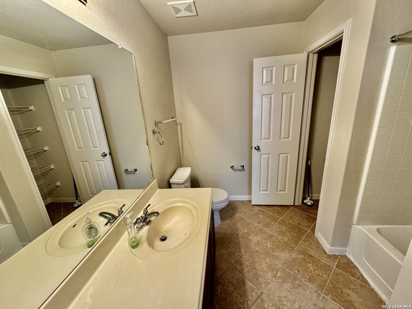 1450 Dancing Wolf San Antonio TX 78245