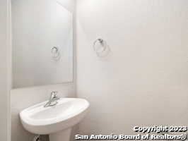 9919 Grove Mist San Antonio TX 78233