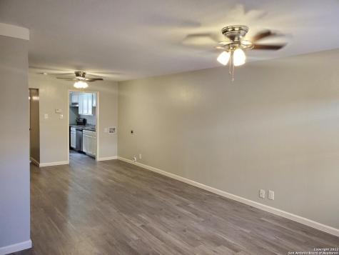 911-Y Vance Jackson Road San Antonio TX 78201