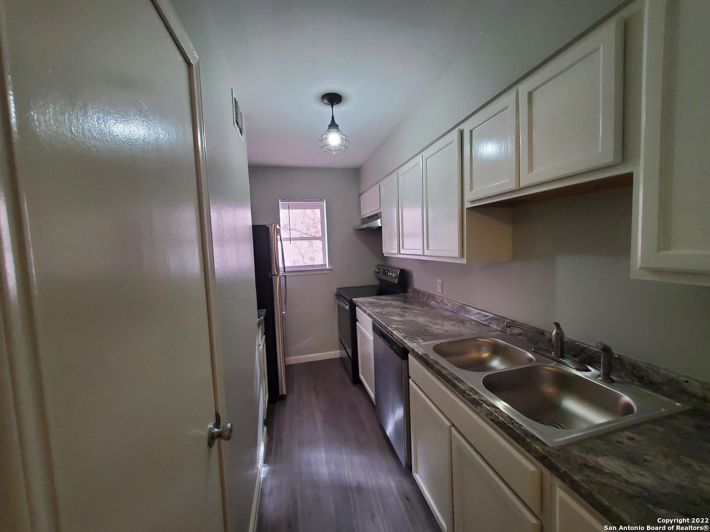 911-Y Vance Jackson Road San Antonio TX 78201