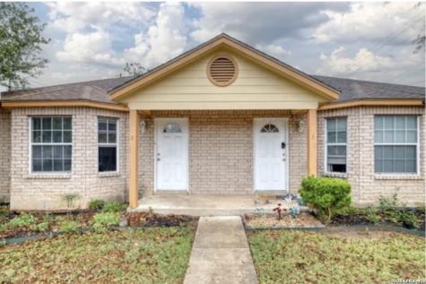622 S Oak Pearsall TX 78061